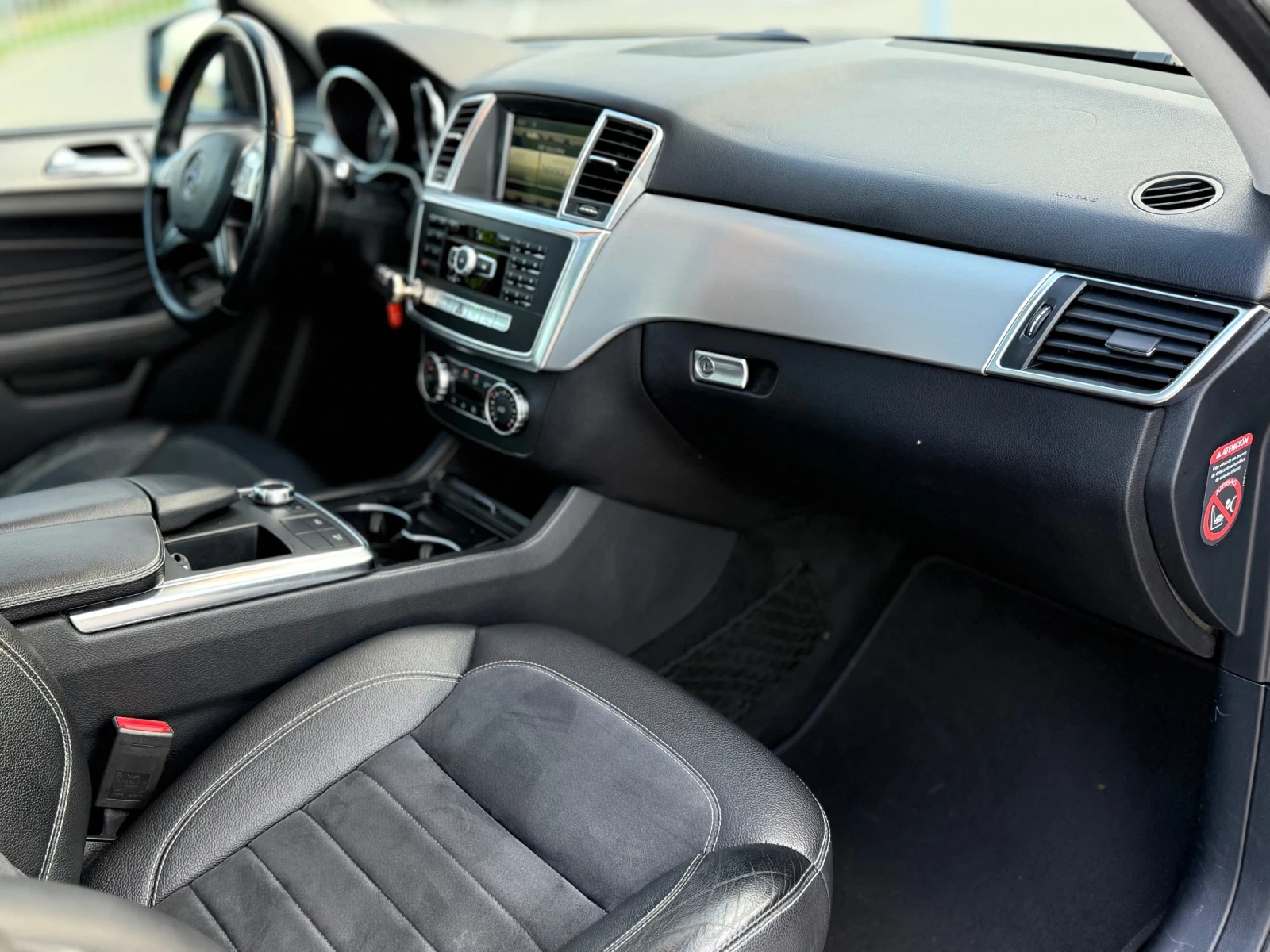 Mercedes-Benz ML 350 258* AMG* NAVI* KOJA* PANORAMA* ПРУЖИНИ, снимка 8 - Автомобили и джипове - 54512245