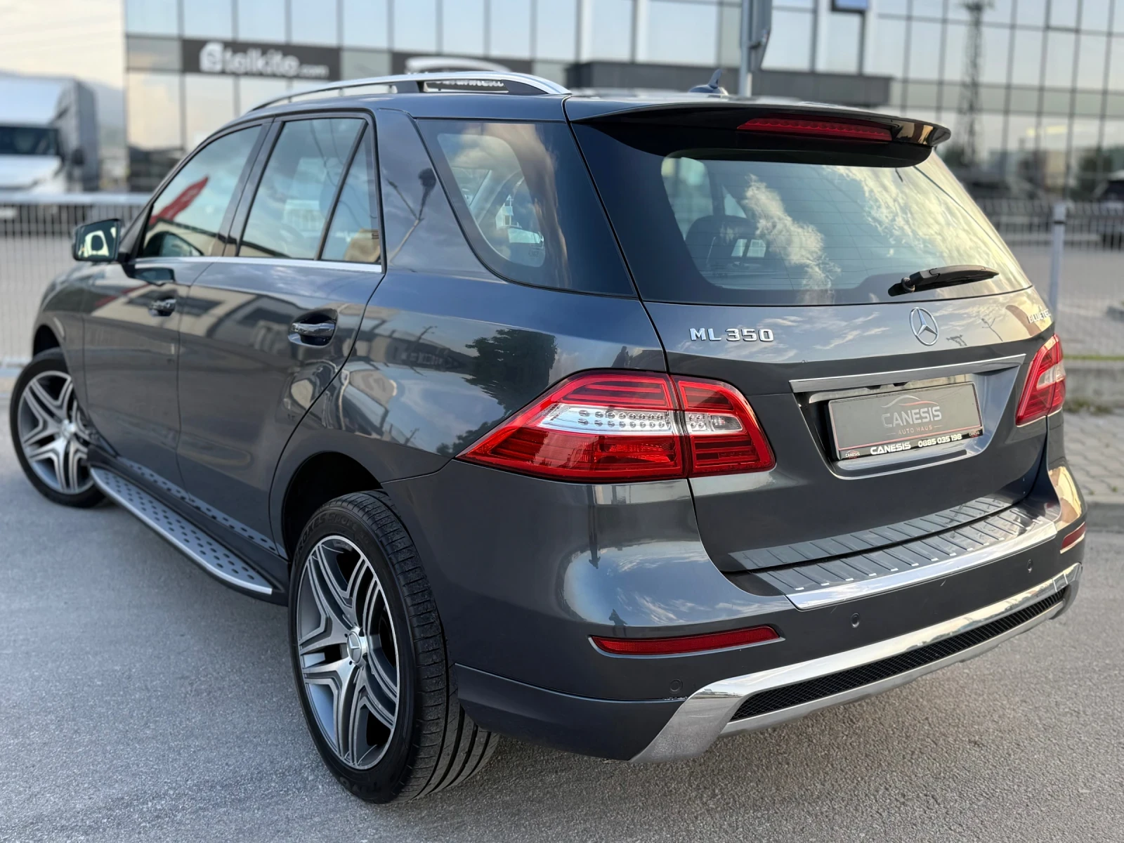 Mercedes-Benz ML 350 258* AMG* NAVI* KOJA* PANORAMA* ПРУЖИНИ, снимка 6 - Автомобили и джипове - 54512245