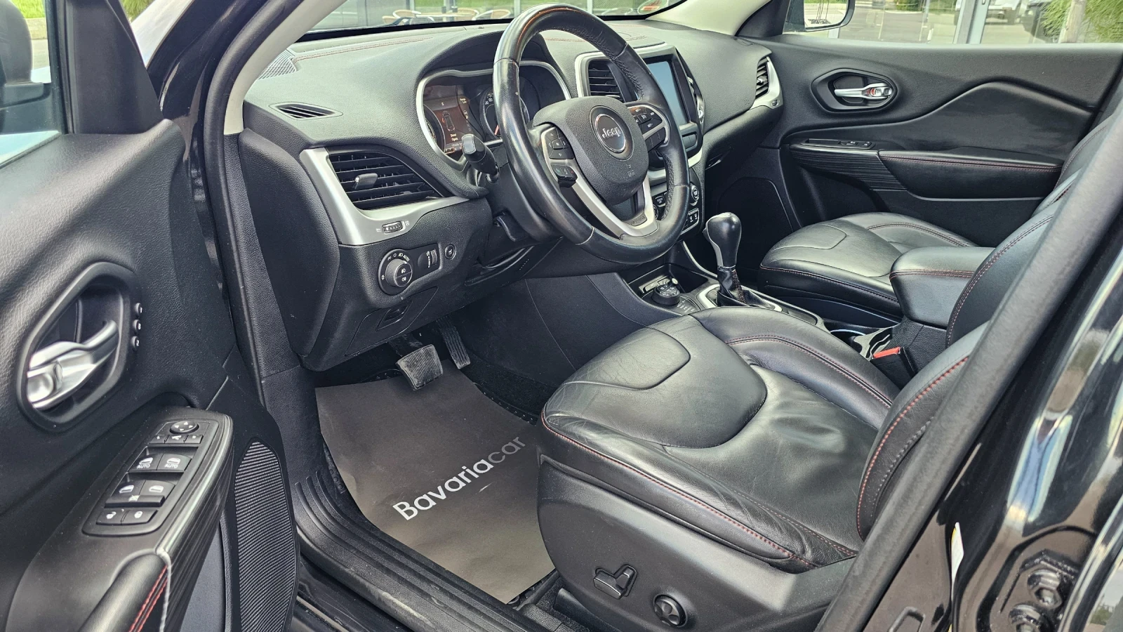 Jeep Cherokee  3.2 V6 Trailhawk 4WD/Euro 6, снимка 16 - Автомобили и джипове - 54526323