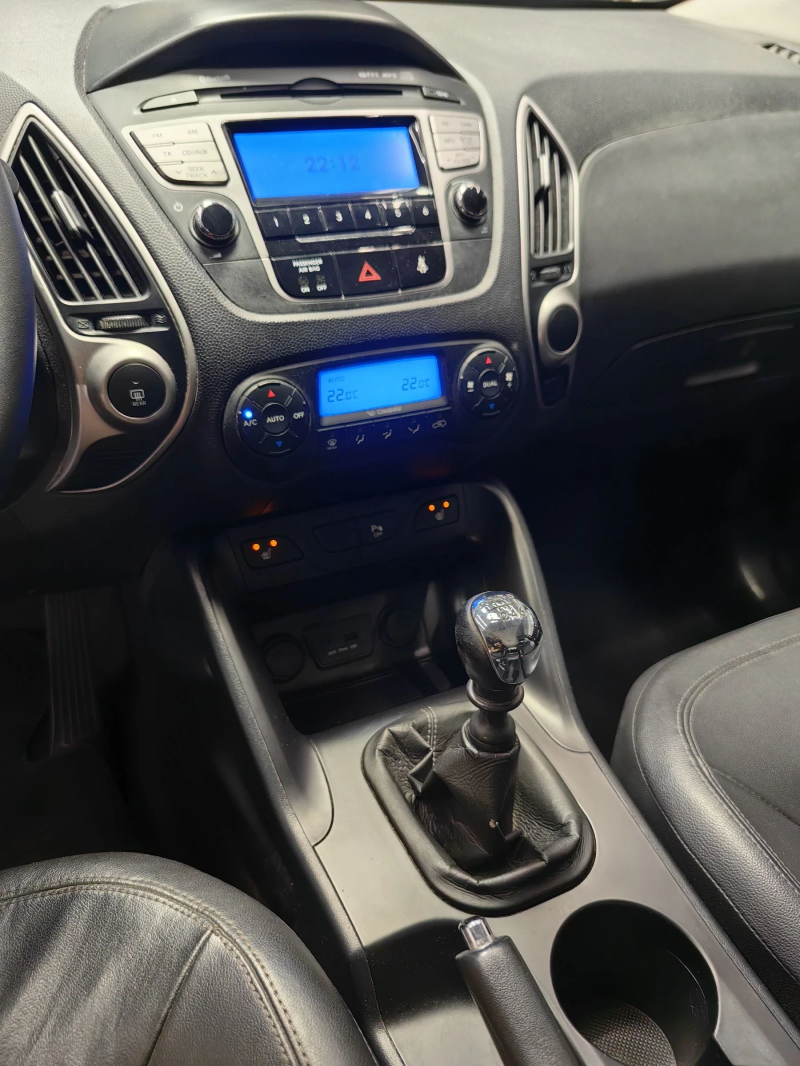 Hyundai IX35 1.7CRDI* КОЖА* ПОДГРЕВ* ПАРКТРОНИК* МУЛТИ* , снимка 5 - Автомобили и джипове - 54712673