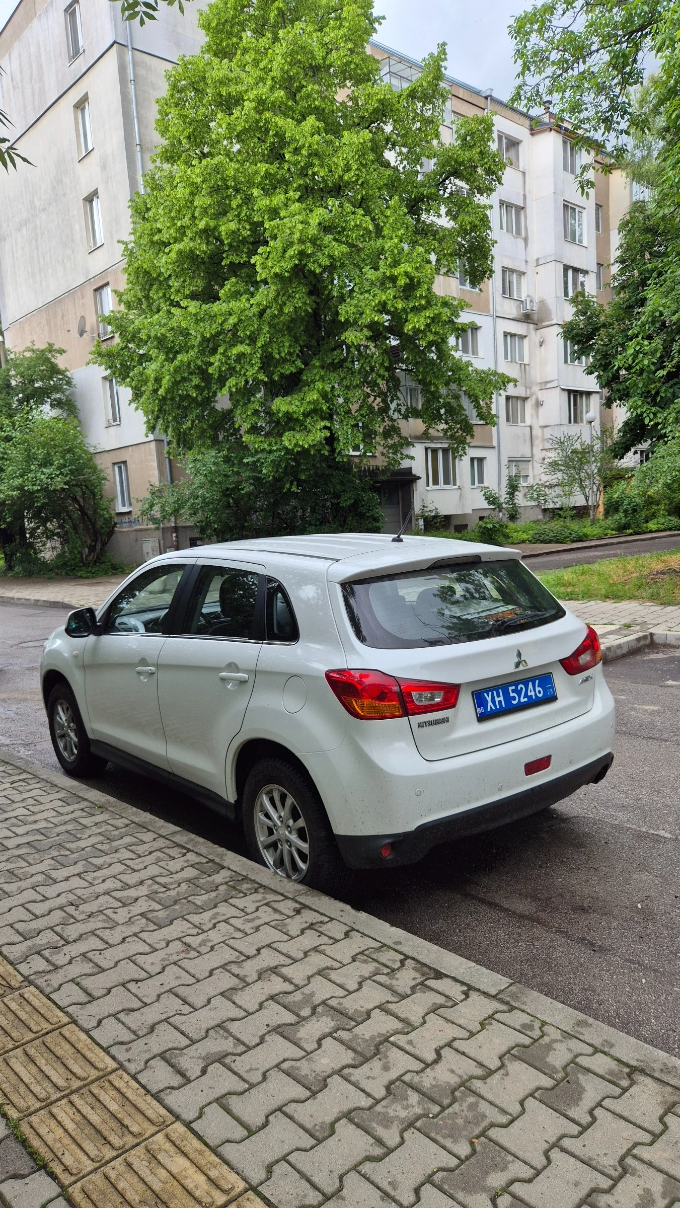 Mitsubishi ASX 2.2 DiD Automatic 4x4, снимка 13 - Автомобили и джипове - 54903408