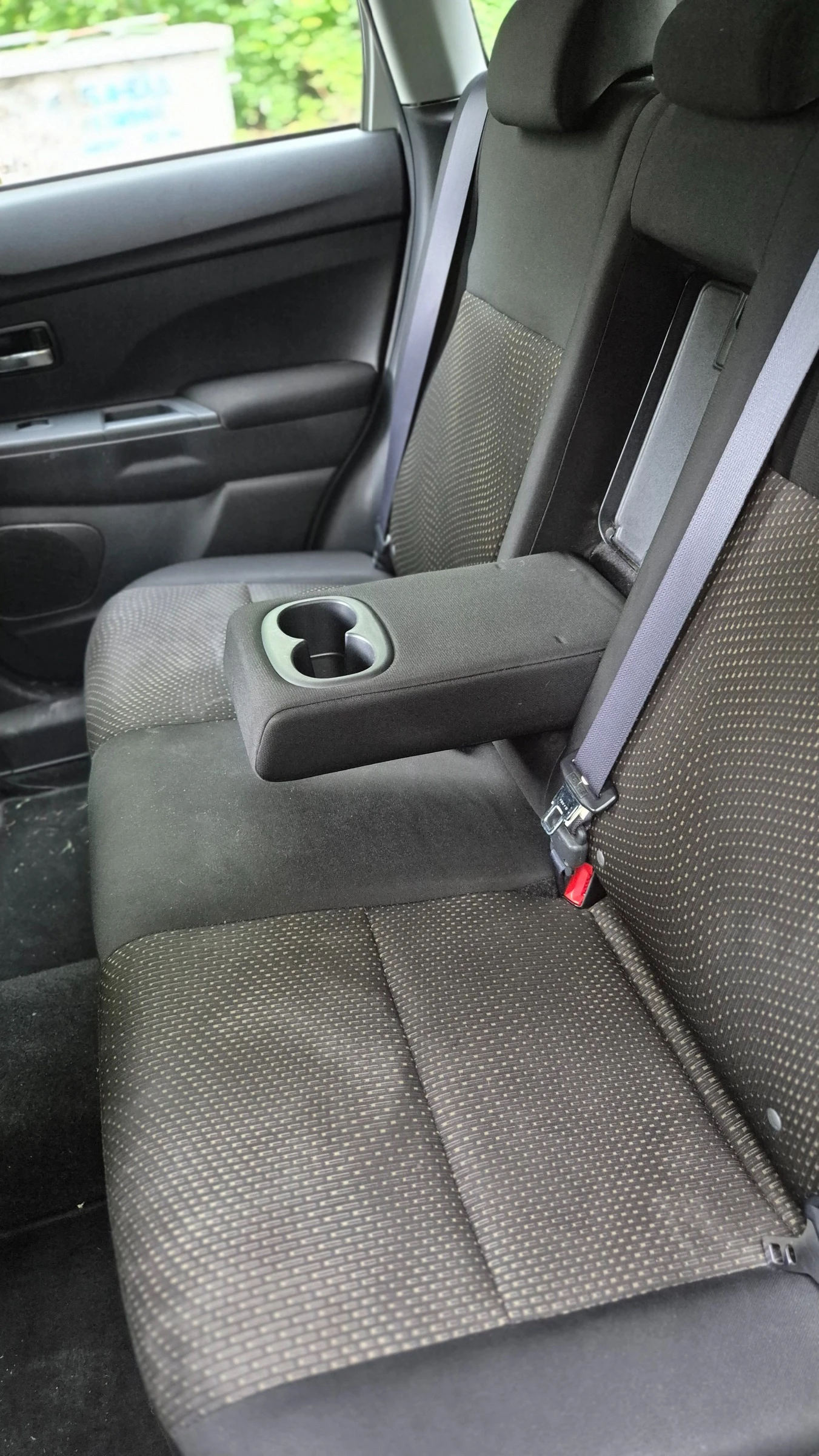 Mitsubishi ASX 2.2 DiD Automatic 4x4, снимка 6 - Автомобили и джипове - 54903408