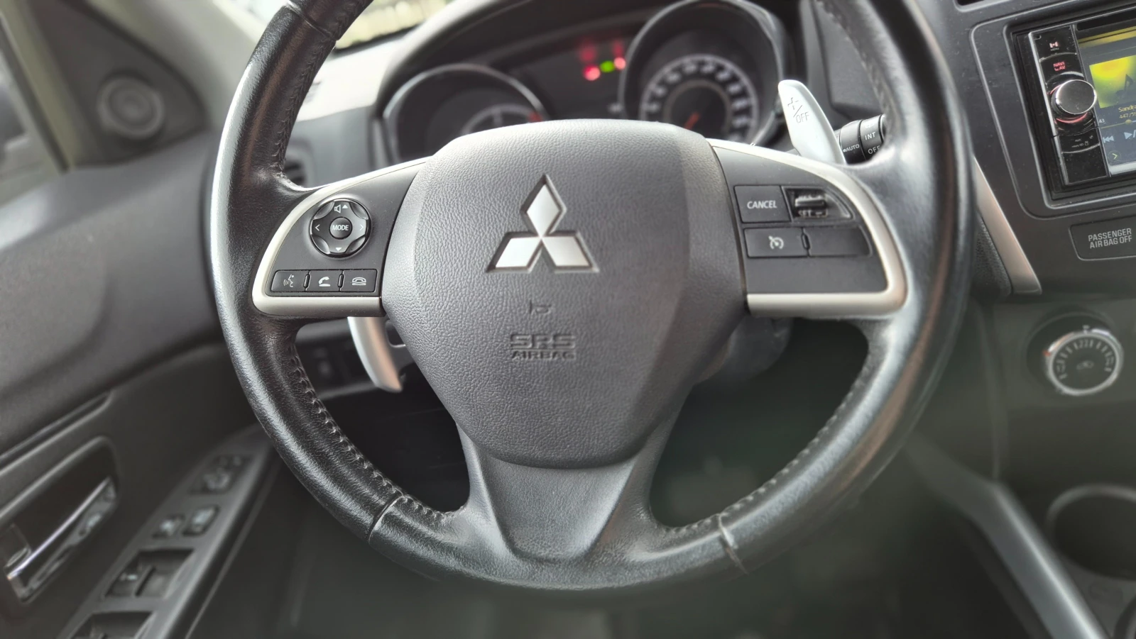 Mitsubishi ASX 2.2 DiD Automatic 4x4, снимка 8 - Автомобили и джипове - 54903408