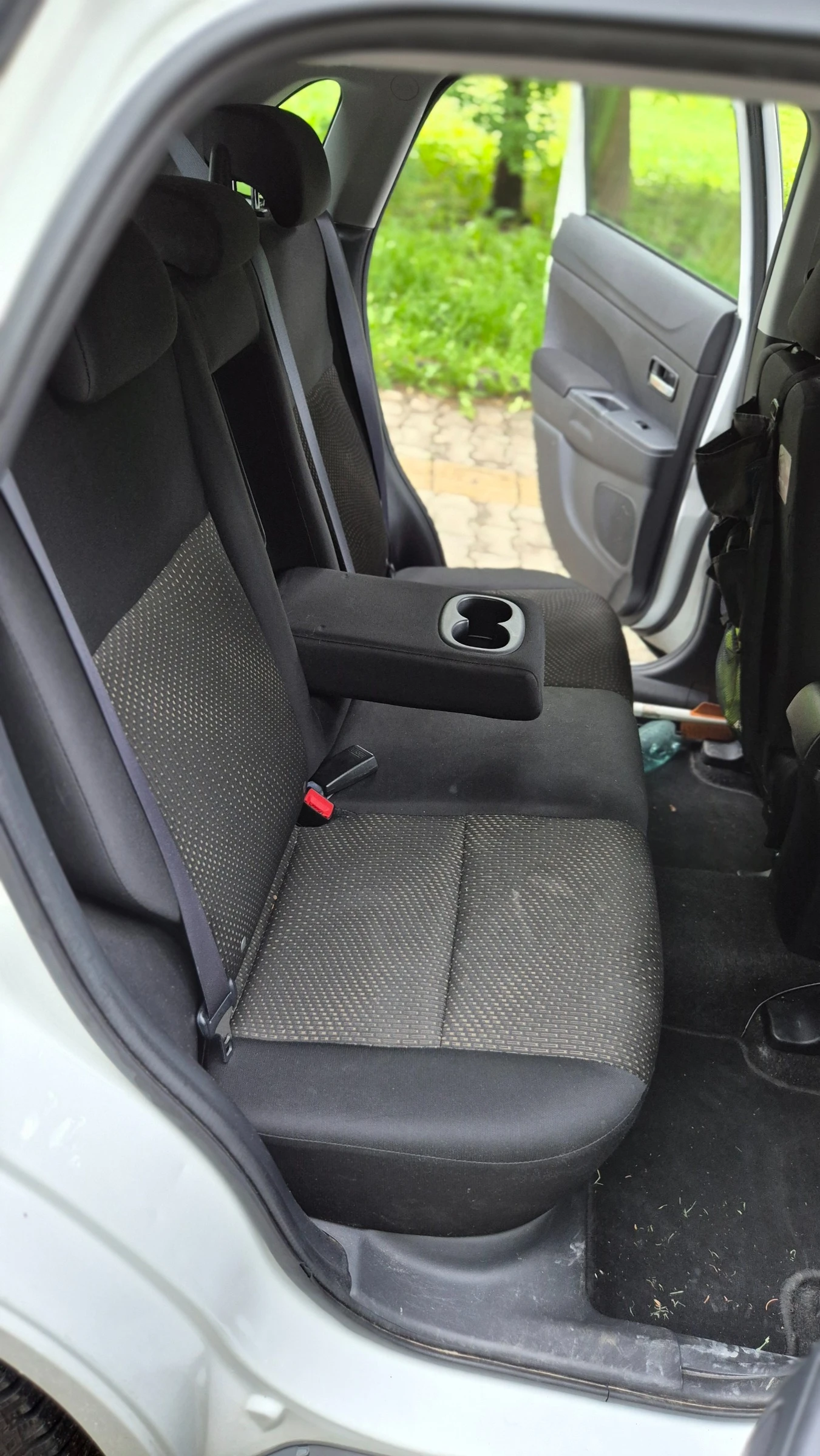 Mitsubishi ASX 2.2 DiD Automatic 4x4, снимка 5 - Автомобили и джипове - 54903408