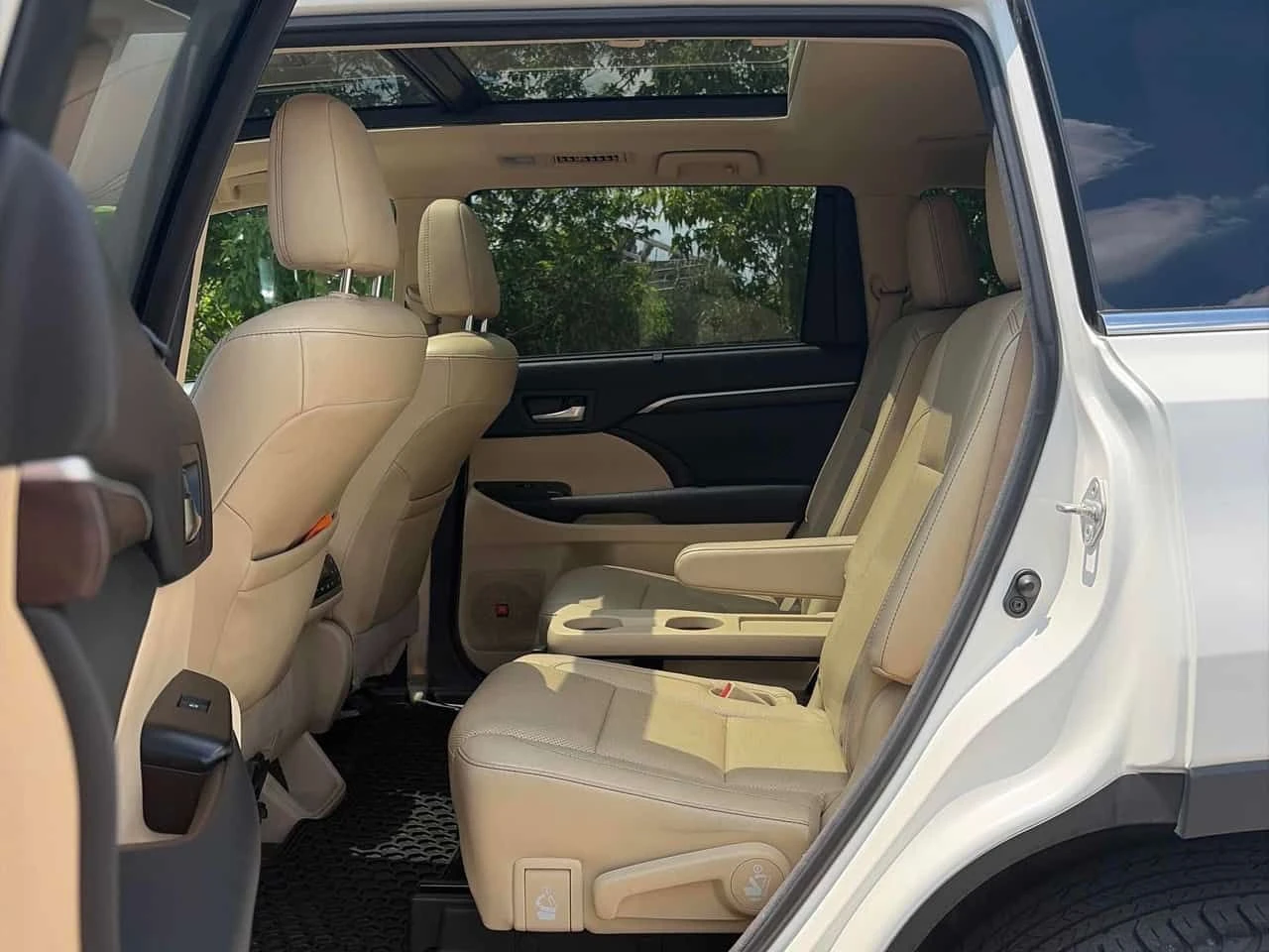 Toyota Highlander * Limited * АВТОКРЕДИТ БЕЗ ПЪРВОНАЧАЛНА * , снимка 12 - Автомобили и джипове - 55077890