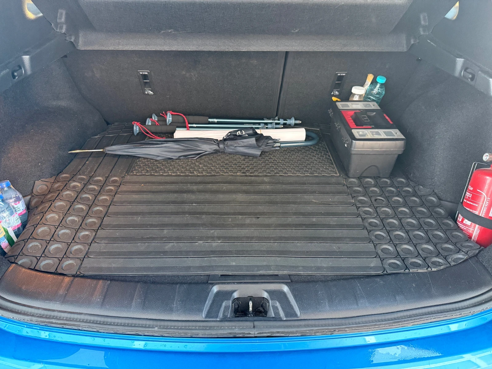 Nissan Qashqai 1.2 ОБСЛУЖЕНА КАТО НОВА, снимка 13 - Автомобили и джипове - 55467386