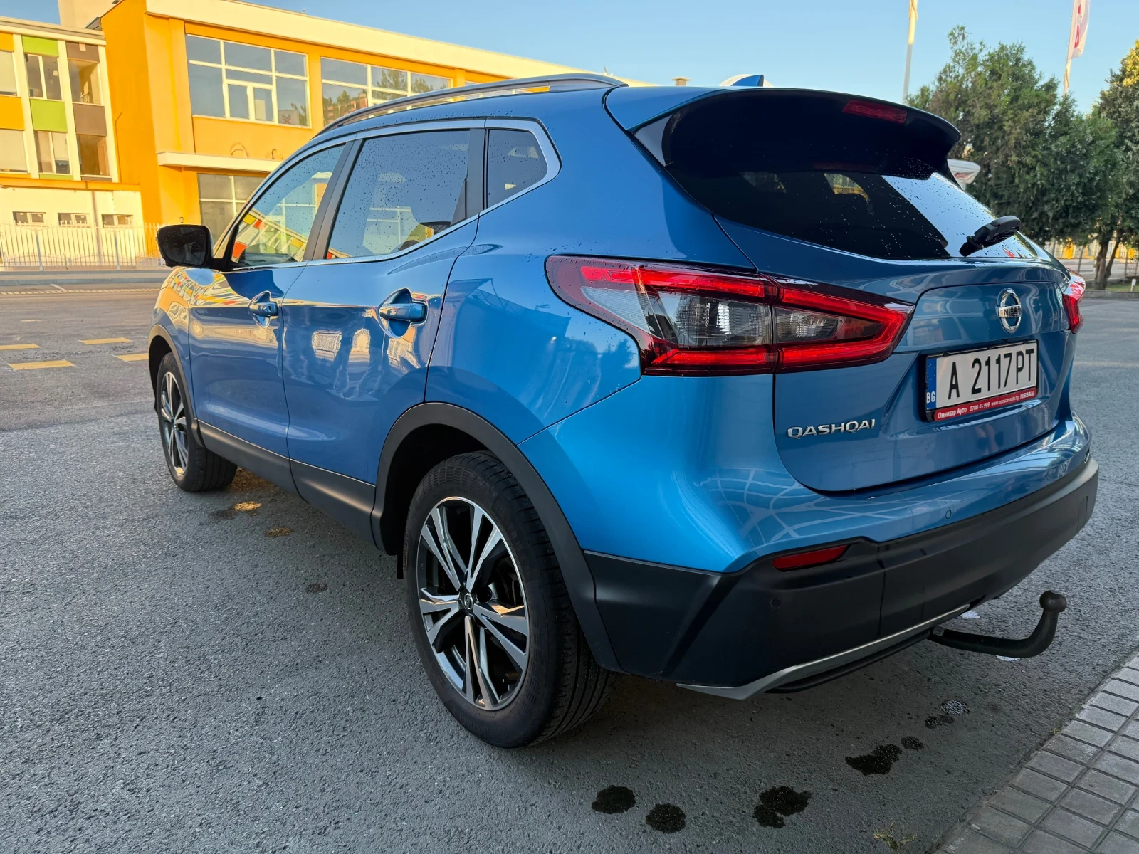 Nissan Qashqai 1.2 ОБСЛУЖЕНА КАТО НОВА, снимка 6 - Автомобили и джипове - 55467386