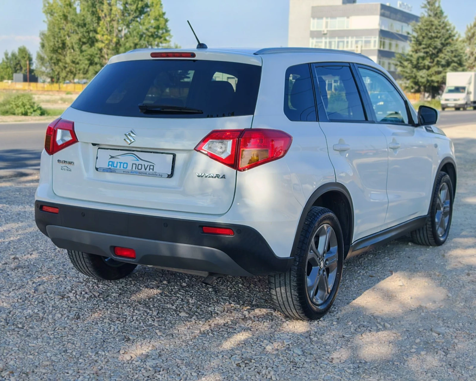Suzuki Vitara 1.6 БЕНЗИН 120 К.С. ГАЗ! УНИКАЛНО СЪСТОЯНИЕ! , снимка 5 - Автомобили и джипове - 55619345