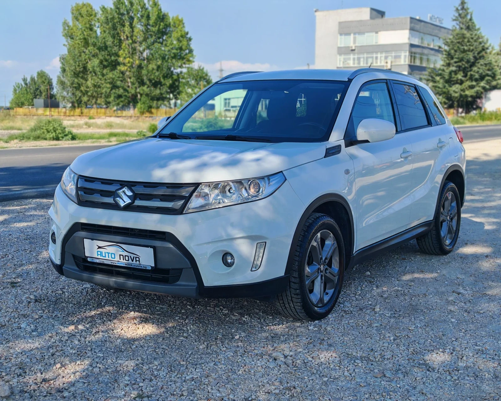 Suzuki Vitara 1.6 БЕНЗИН 120 К.С. ГАЗ! УНИКАЛНО СЪСТОЯНИЕ! , снимка 3 - Автомобили и джипове - 55619345