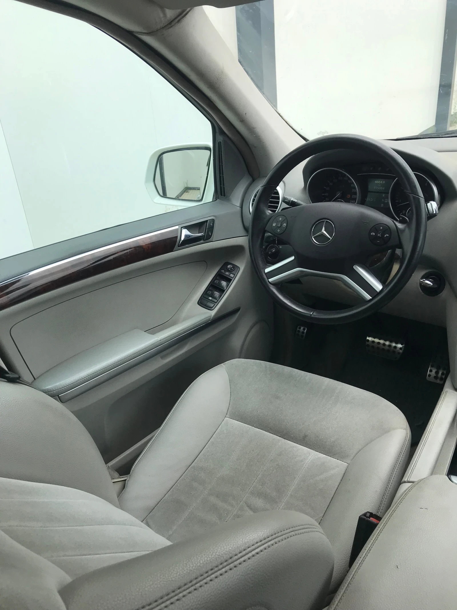 Mercedes-Benz ML 500 * Facelift * * 388* * AMG optic* , снимка 11 - Автомобили и джипове - 55824483