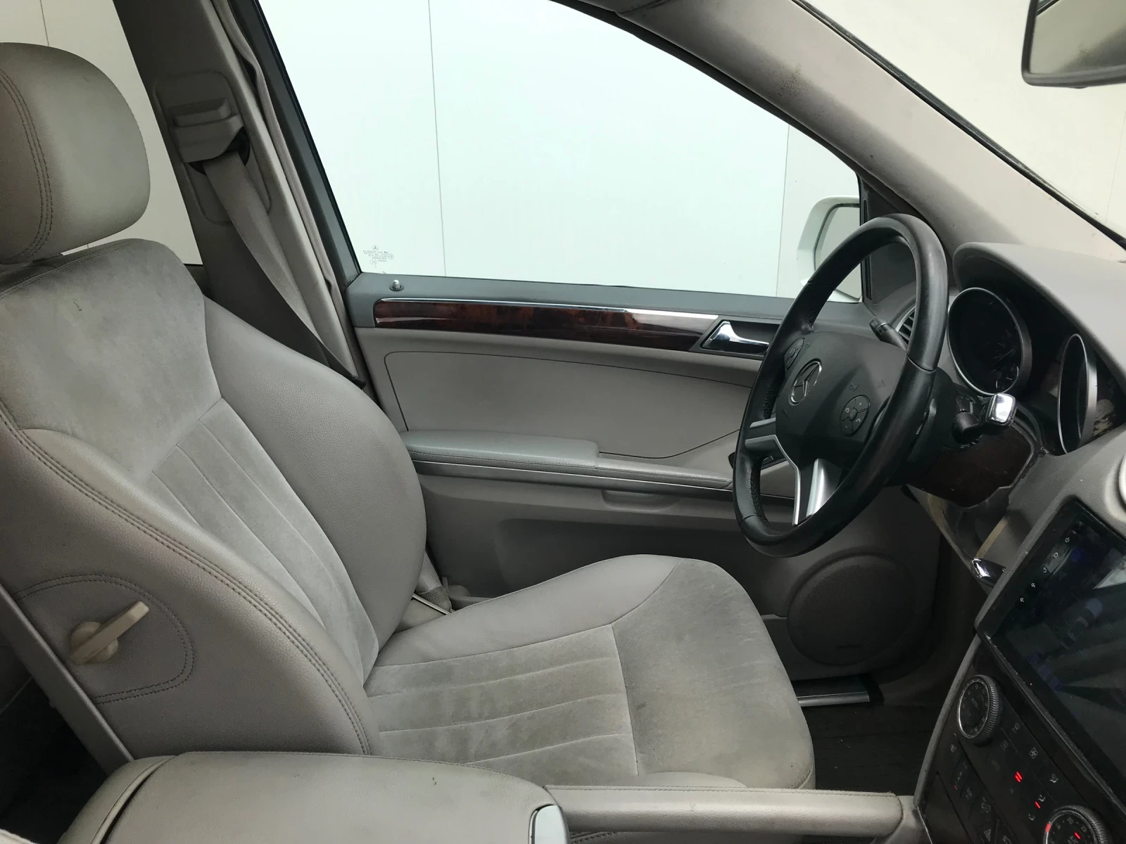 Mercedes-Benz ML 500 * Facelift * * 388* * AMG optic* , снимка 14 - Автомобили и джипове - 55824483