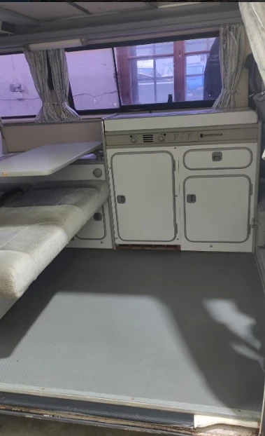 VW T3 Vanagon 2.1 AUTO Westfalia Camper, снимка 3 - Бусове и автобуси - 54748636