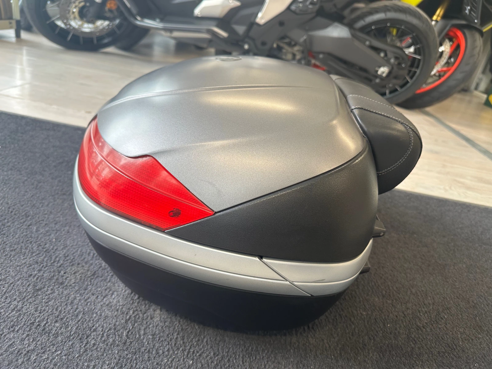 Suzuki V-strom багажен куфар, снимка 6 - Мотоциклети и мототехника - 53894376