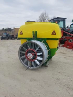 Пръскачка Друга марка SPEEDY 800 litr, снимка 1