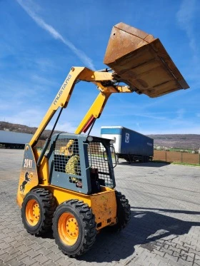 Мини челни товарачи Bobcat MUSTANG  2 бр, снимка 13