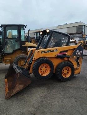 Мини челни товарачи Bobcat MUSTANG  2 бр, снимка 10