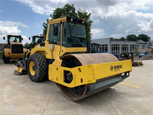 Валяк BOMAG BW 213 DH-4i BVC ЛИЗИНГ - изображение 2