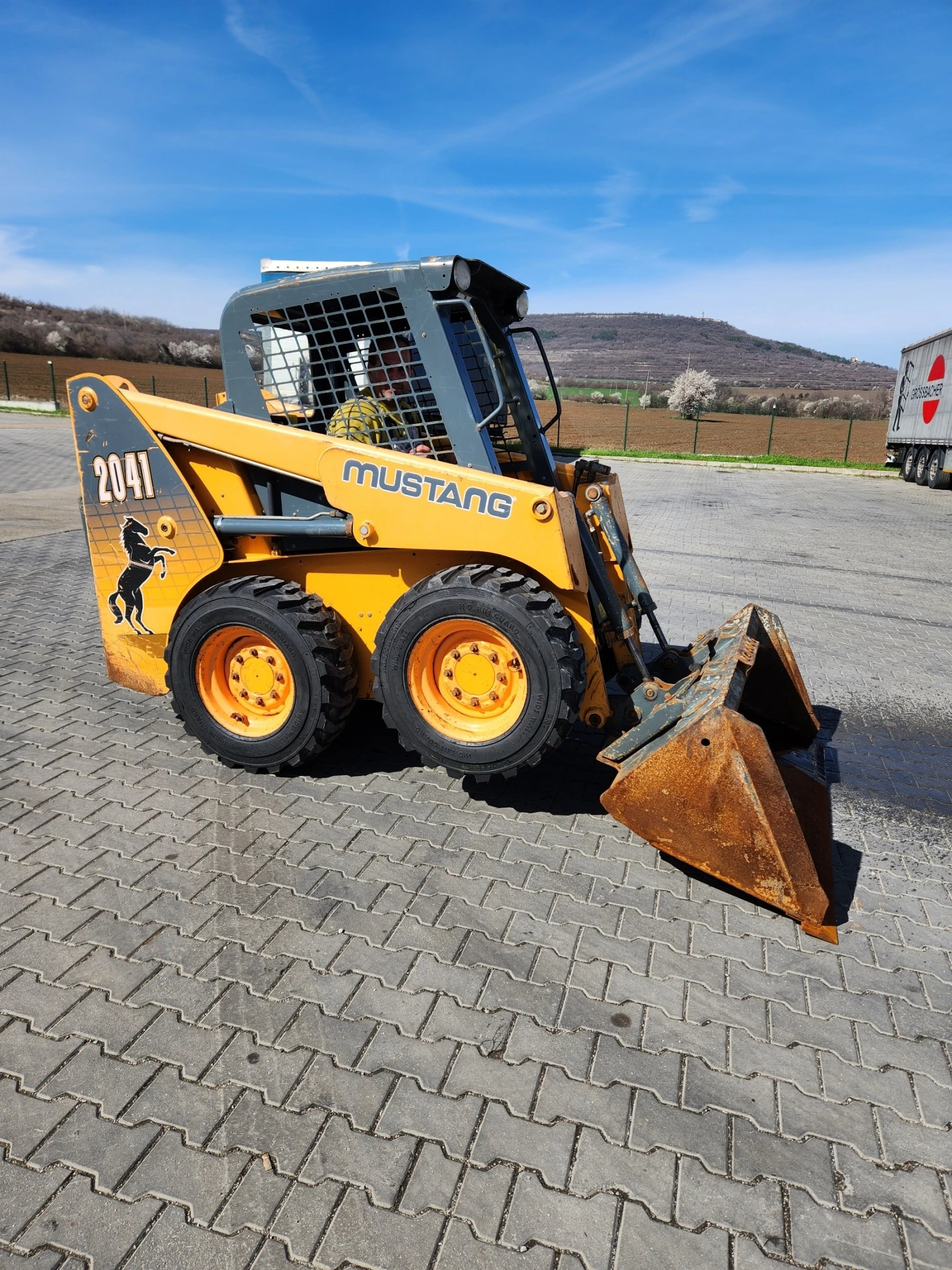    Bobcat MUSTANG  2  | Mobile.bg   15