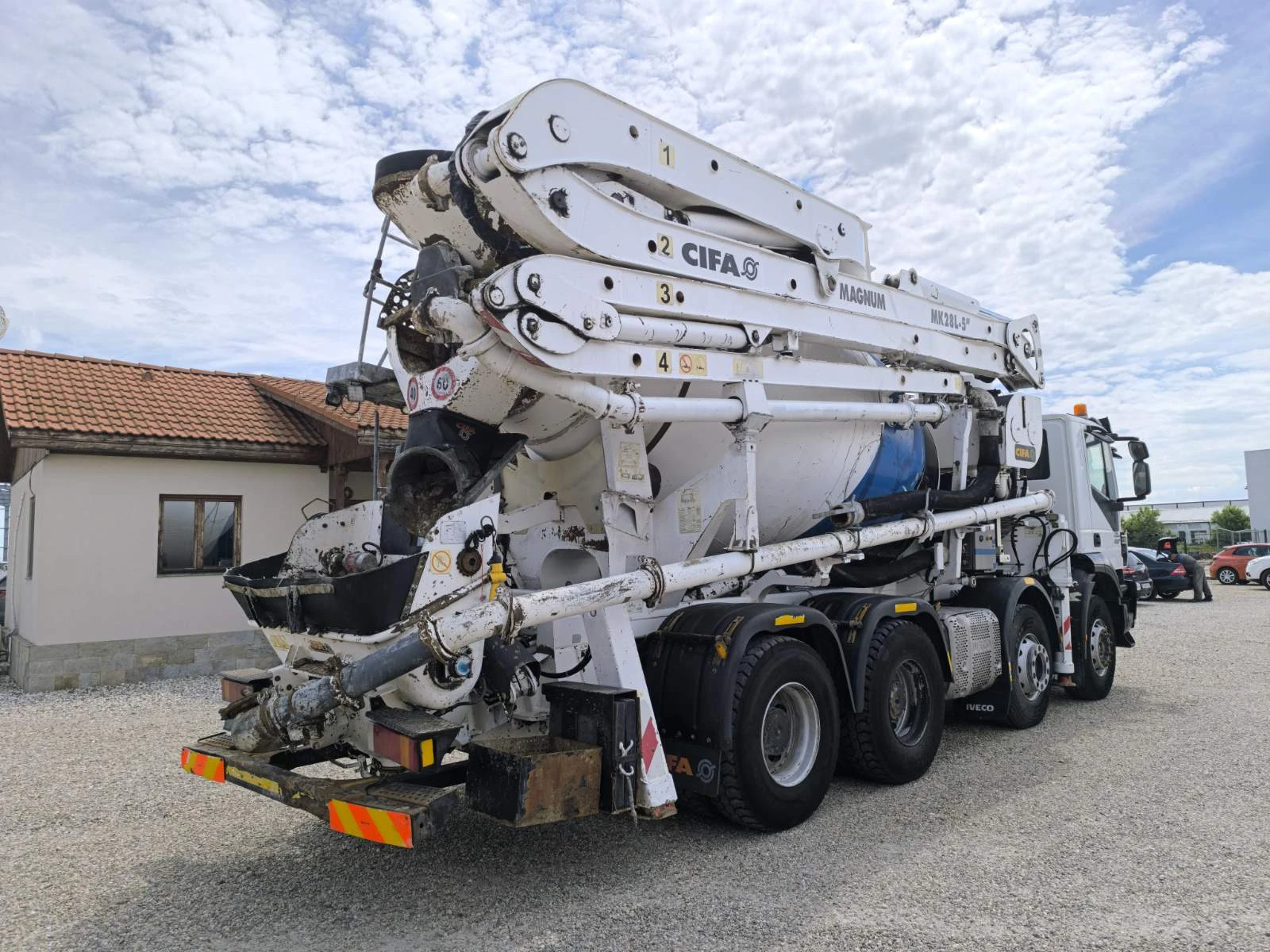 Бетон помпа Iveco TRAKKER 450 CIFA MK28L-5 125MM, снимка 7 - Индустриална техника - 54604353