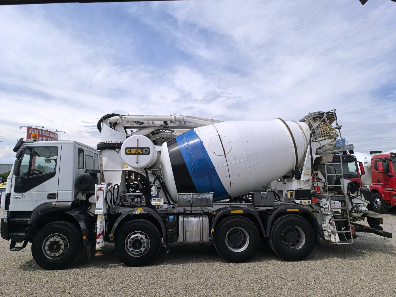 Бетон помпа Iveco TRAKKER 450 CIFA MK28L-5 125MM, снимка 4 - Индустриална техника - 54604353