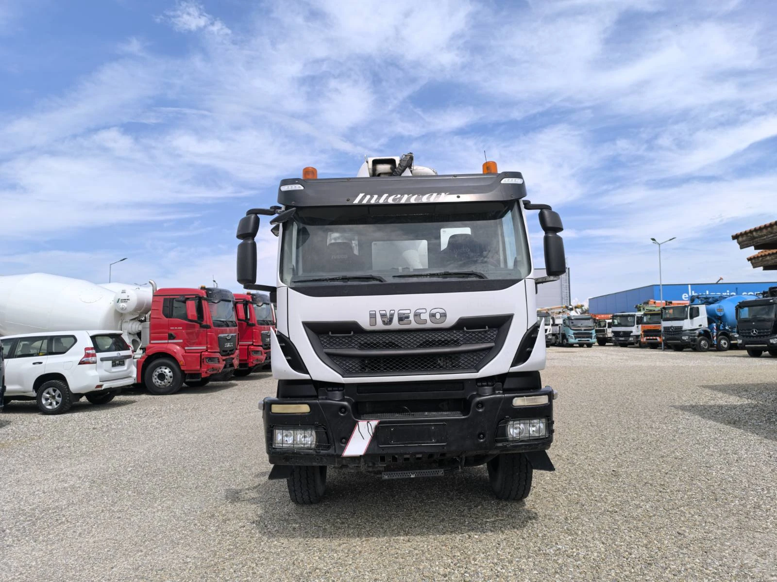Бетон помпа Iveco TRAKKER 450 CIFA MK28L-5 125MM, снимка 2 - Индустриална техника - 54604353