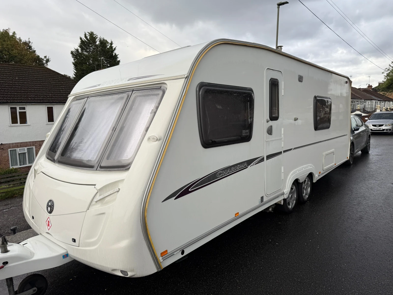 Каравана Swift CHARISMA СПАЛНЯ+ МУВЪР - изображение 3