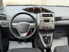 Toyota Verso 1.8i- ЛЕТИ ДЖАНТИ- 6СКОРОСТИ- КЛИМАТРОНИК- 7 МЕСТА, снимка 10