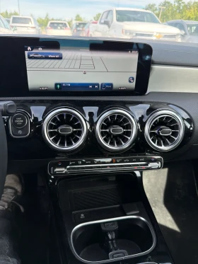 Mercedes-Benz CLA 250 4MATIC * CARFAX* ОПЦИЯ ЗА ФИНАНСИРАНЕ* , снимка 9