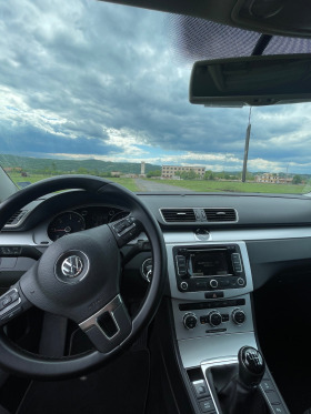 VW Passat, снимка 10 - Автомобили и джипове - 45511033