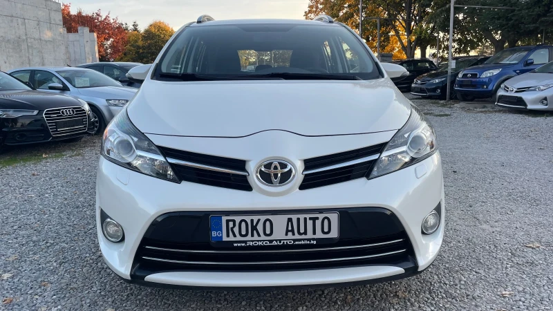 Toyota Verso 1.8 VVT/БЯЛА ПЕРЛА/ 6+ 1 МЕСТА/ КАМЕРА/ ТЕМПОМАТ/, снимка 2 - Автомобили и джипове - 45619693