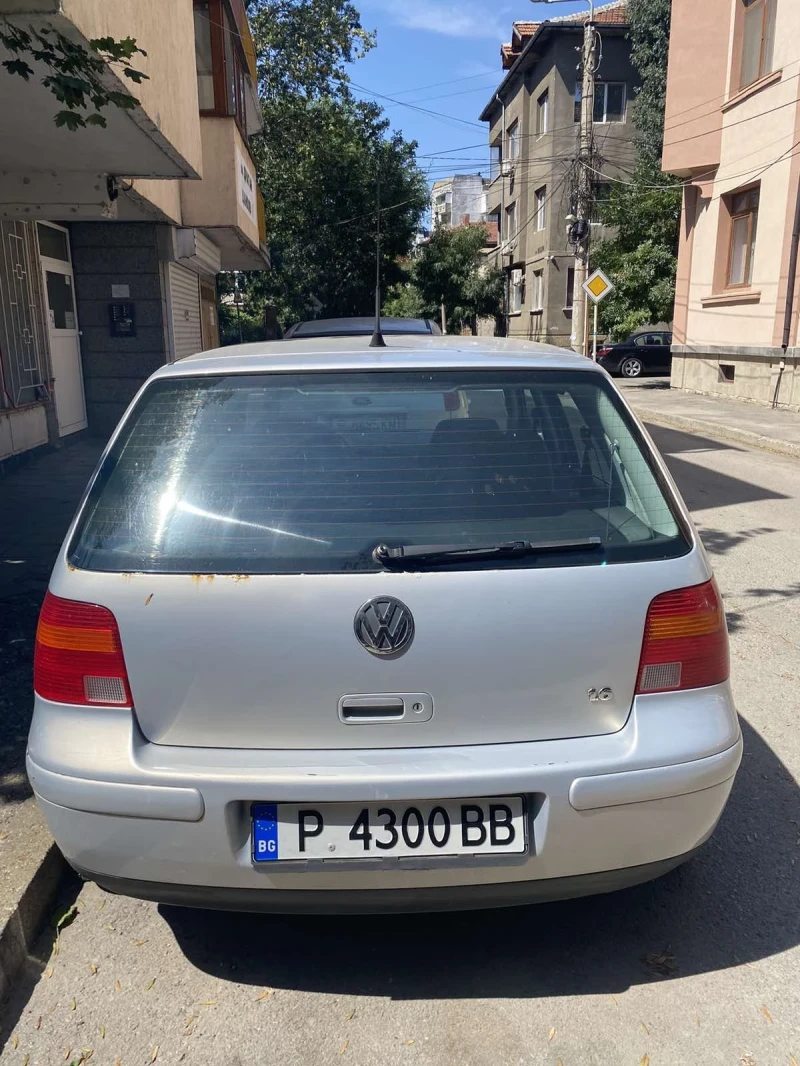 VW Golf 1.6, снимка 4 - Автомобили и джипове - 47047024