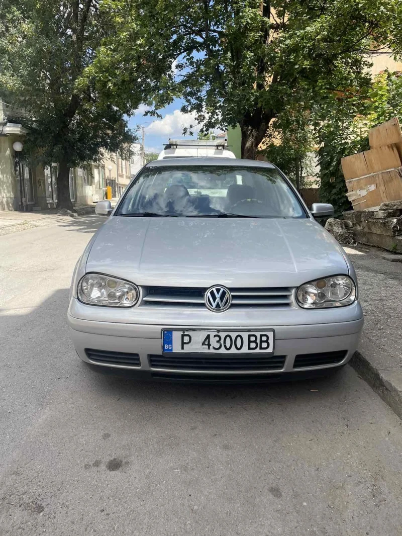 VW Golf 1.6, снимка 11 - Автомобили и джипове - 47047024