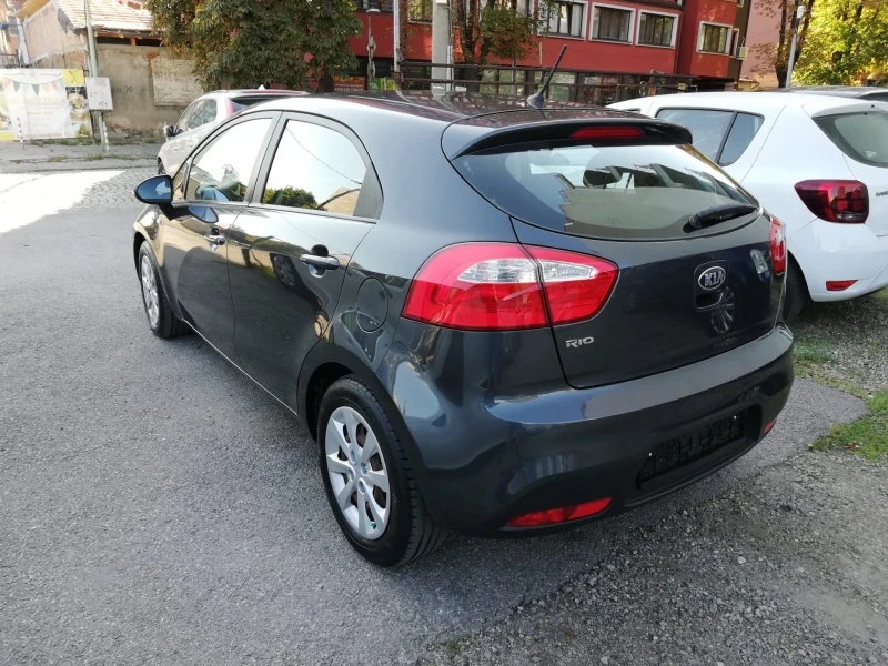 Kia Rio ТОП СЪСТОЯНИЕ !!!, снимка 4 - Автомобили и джипове - 47382700