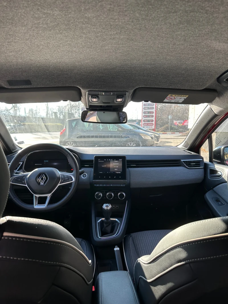 Renault Clio, снимка 8 - Автомобили и джипове - 48801758