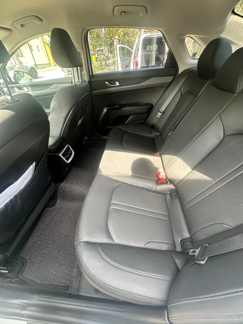 Kia K5, снимка 10 - Автомобили и джипове - 51678168
