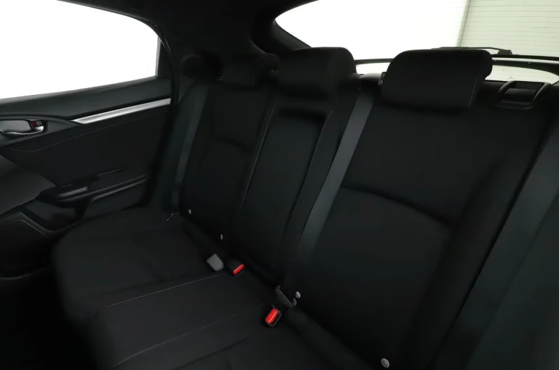 Honda Civic 1.5VTEC/SPORT-PLUS/182HP/PANO/LED/ACC/CAM/PDC/930f, снимка 16 - Автомобили и джипове - 52474656