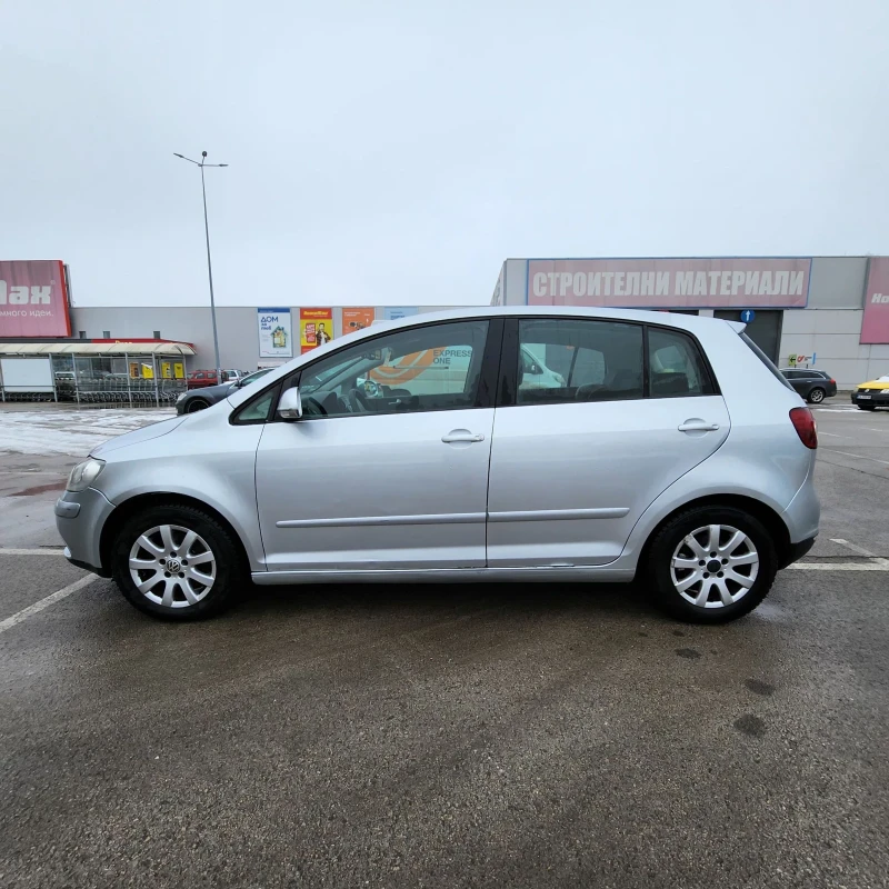 VW Golf Plus 1.9 TDI 105hp DSG6, снимка 7 - Автомобили и джипове - 53211716