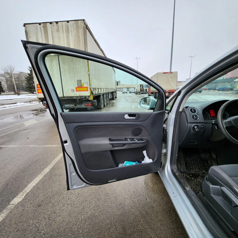 VW Golf Plus 1.9 TDI 105hp DSG6, снимка 12 - Автомобили и джипове - 53211716