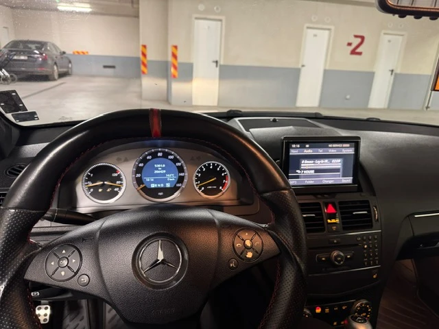 Mercedes-Benz C 300, снимка 11 - Автомобили и джипове - 49548257