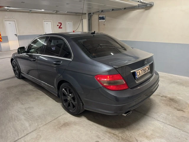 Mercedes-Benz C 300, снимка 4 - Автомобили и джипове - 49548257