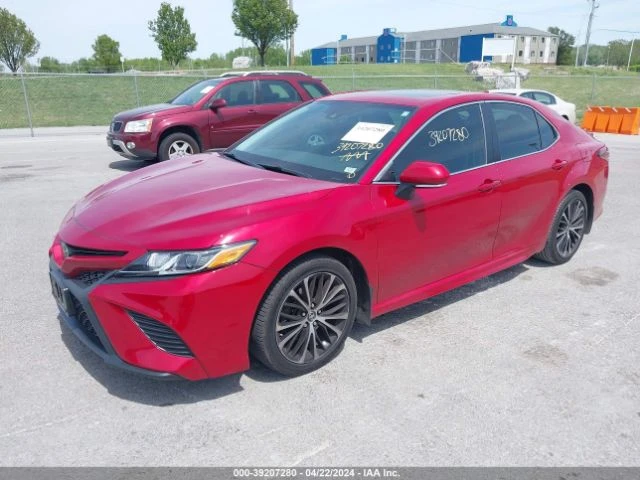 Toyota Camry SE - изображение 2