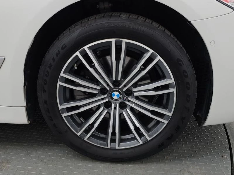 BMW 520 2.0 Automatic, снимка 4 - Автомобили и джипове - 55475655