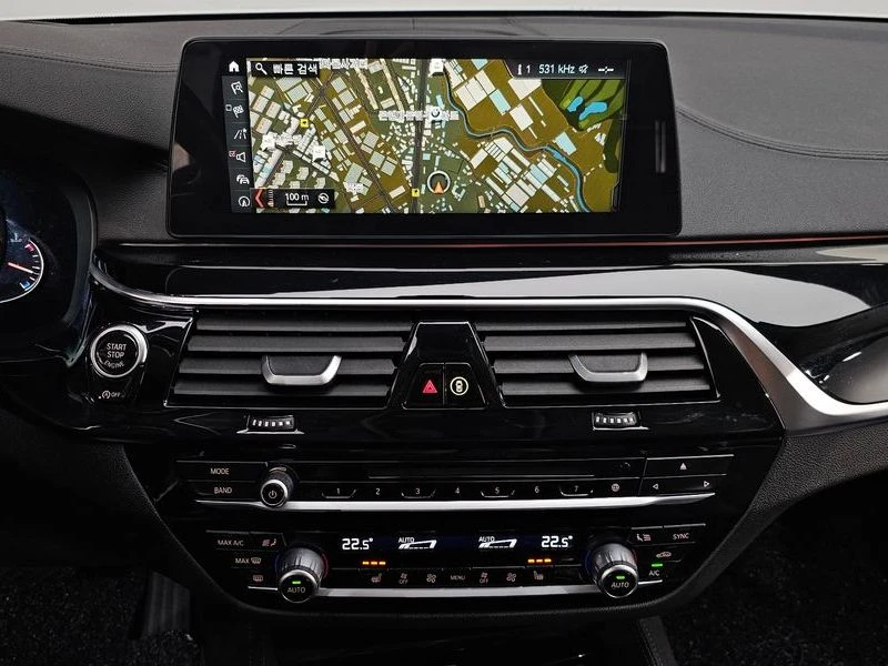 BMW 520 2.0 Automatic, снимка 13 - Автомобили и джипове - 55475655