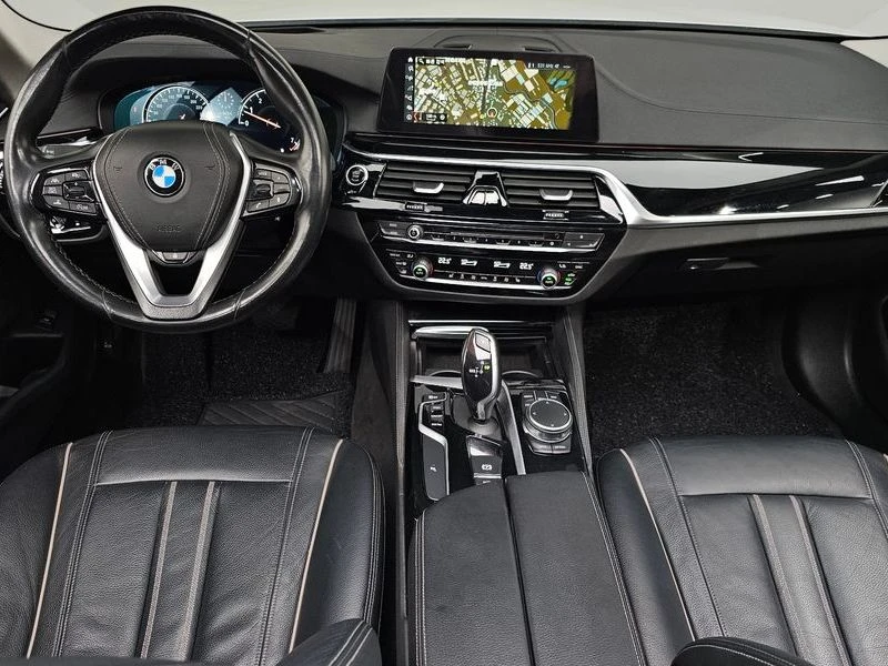 BMW 520 2.0 Automatic, снимка 8 - Автомобили и джипове - 55475655