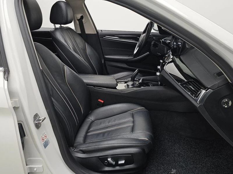 BMW 520 2.0 Automatic, снимка 6 - Автомобили и джипове - 55475655