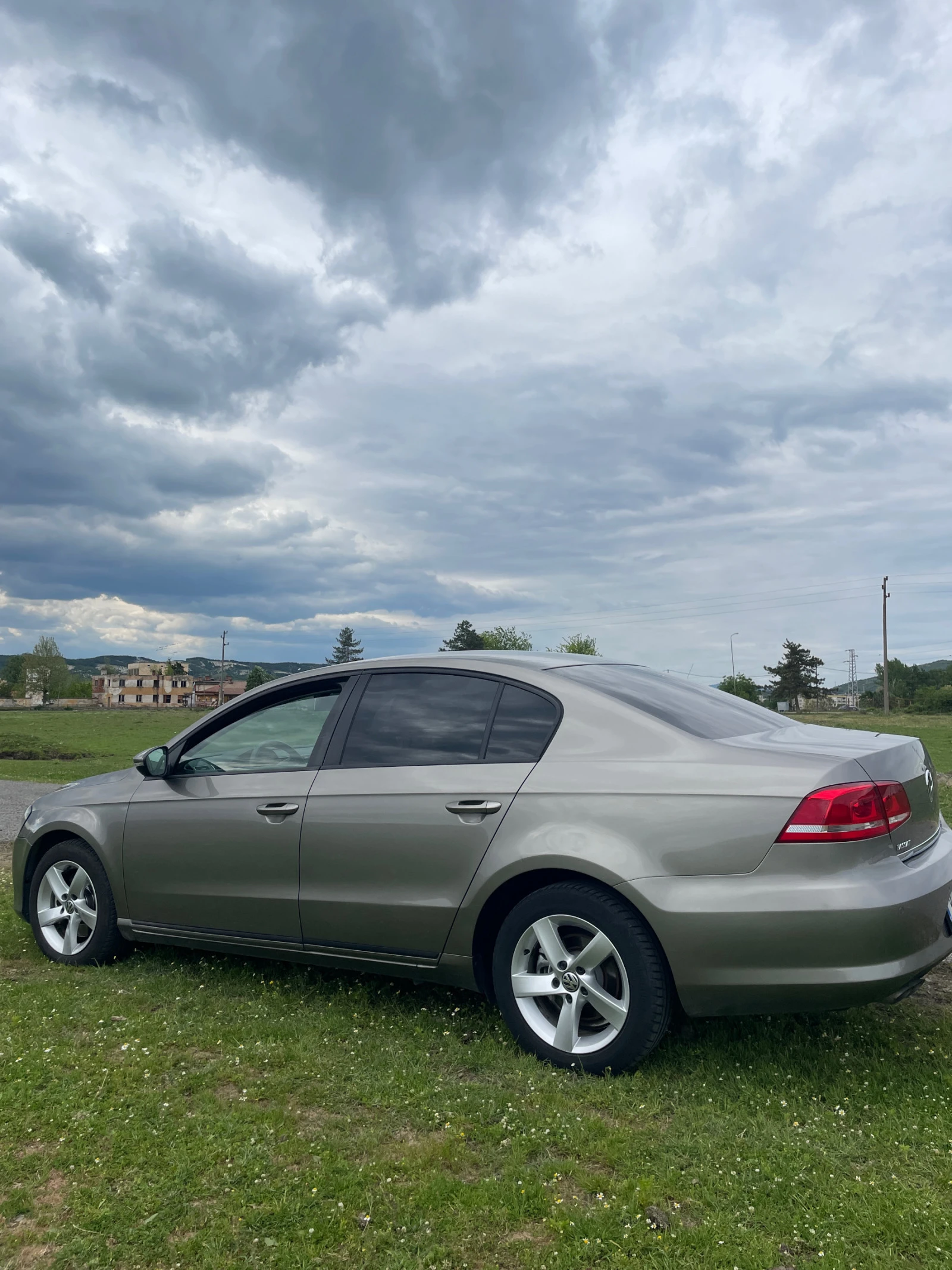 VW Passat  - изображение 4