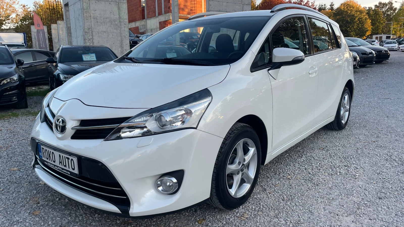 Toyota Verso 1.8 VVT/БЯЛА ПЕРЛА/ 6+ 1 МЕСТА/ КАМЕРА/ ТЕМПОМАТ/ - изображение 3