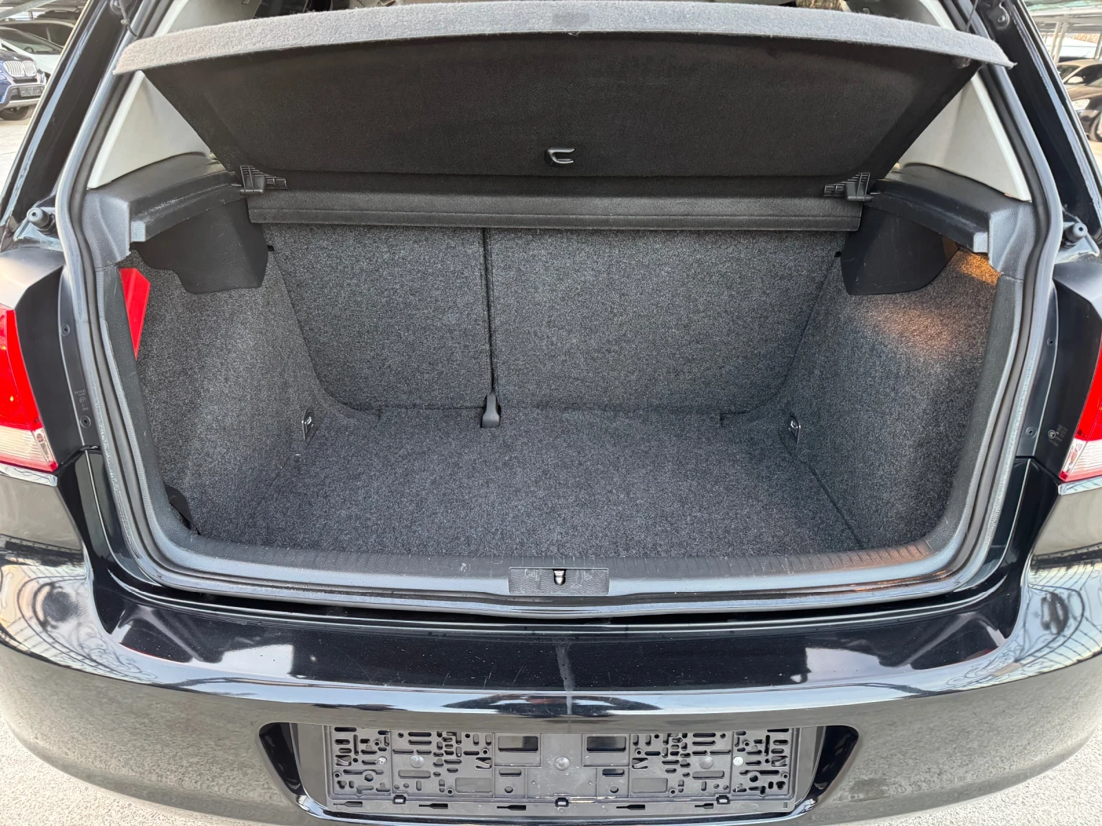 VW Golf 2.0TDI ИТАЛИЯ - изображение 8