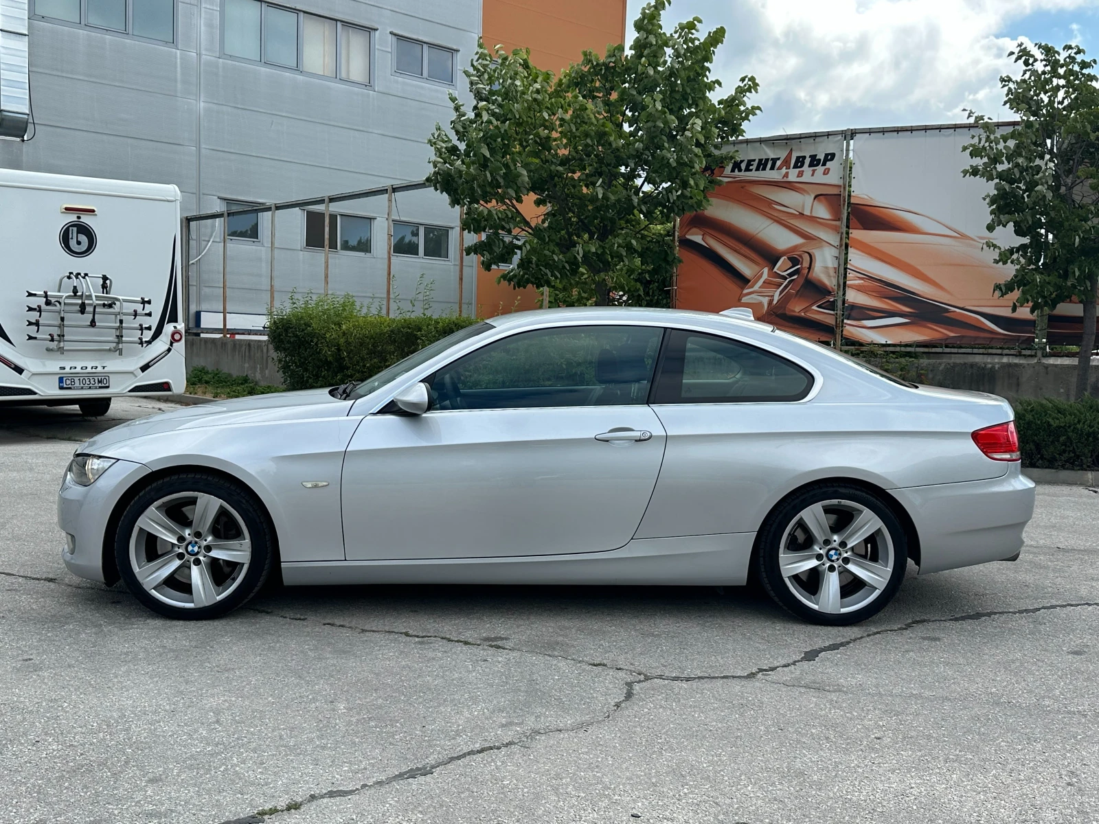 BMW 330 3.0d 231 к.с. - изображение 2