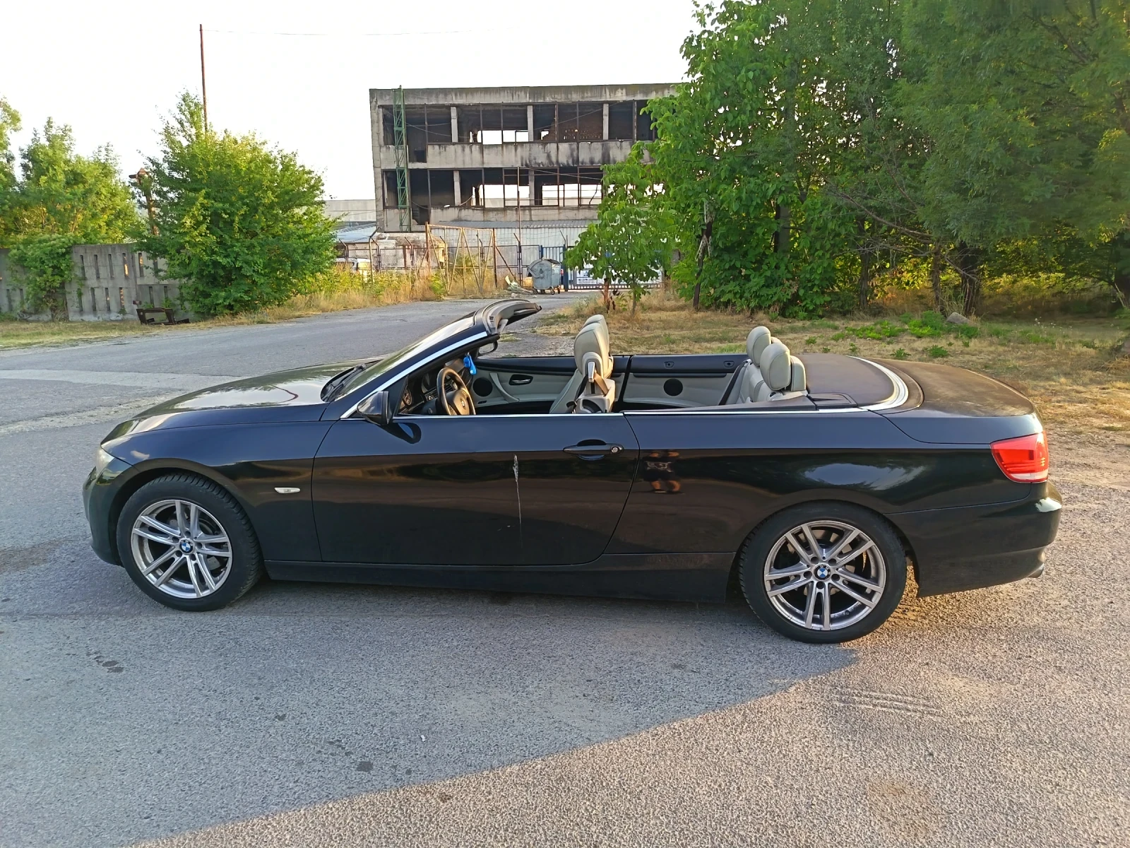 BMW 325 3.0 218кс 6скорости - изображение 4